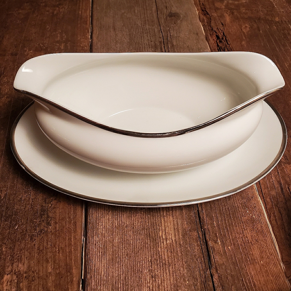 Fine China Serveware Set - Picture 2 of 11